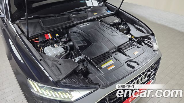 Audi Q8 2021 — photo 6