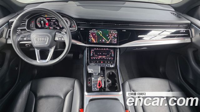 Audi Q8 2021 — photo 10
