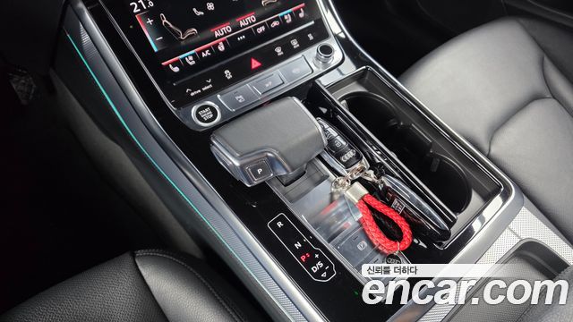 Audi Q8 2021 — photo 12