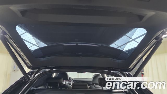 Audi Q8 2021 — photo 22