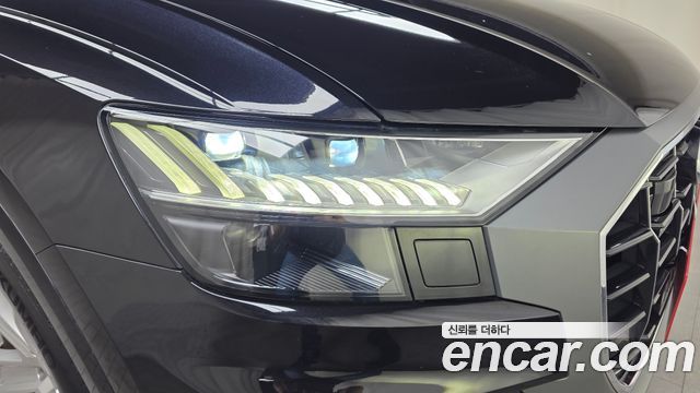 Audi Q8 2021 — photo 8