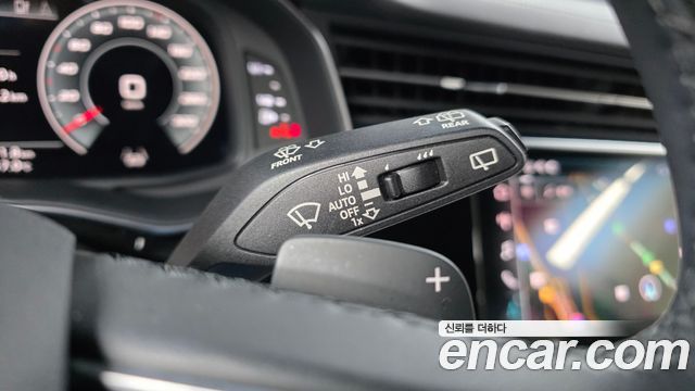 Audi Q8 2021 — photo 27