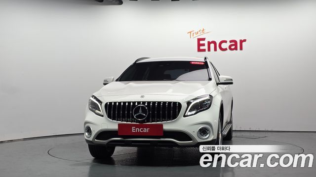 Mercedes-Benz GLA-Class 2018 — photo 3