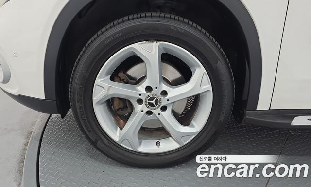 Mercedes-Benz GLA-Class 2018 — photo 5