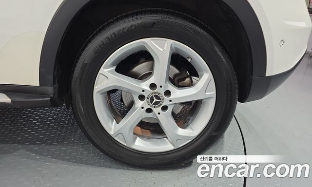 Mercedes-Benz GLA-Class 2018 — photo 7