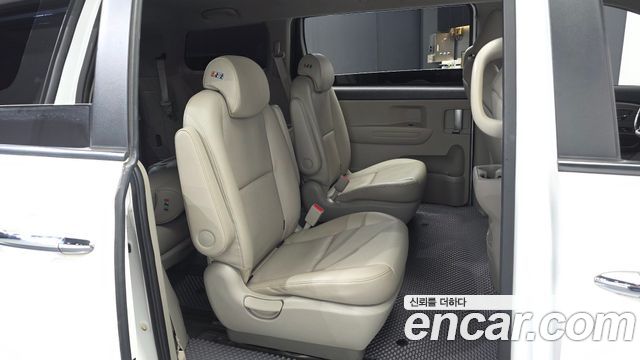 Kia Canival 2019 — photo 18