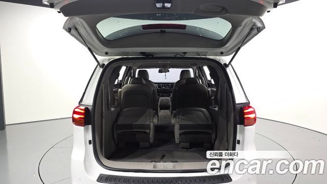 Kia Canival 2019 — photo 26