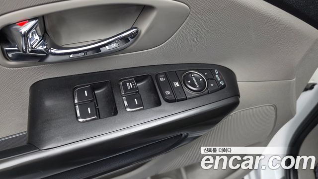 Kia Canival 2019 — photo 27