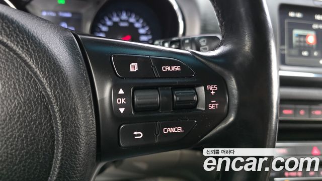 Kia Canival 2019 — photo 29