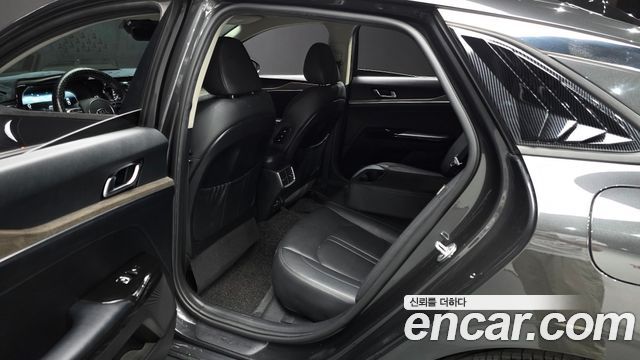 Kia K5 2020 — photo 16