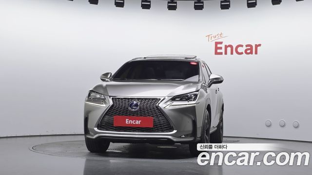 Lexus NX 2017 — photo 3
