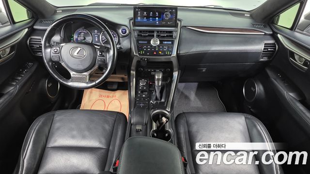 Lexus NX 2017 — photo 7