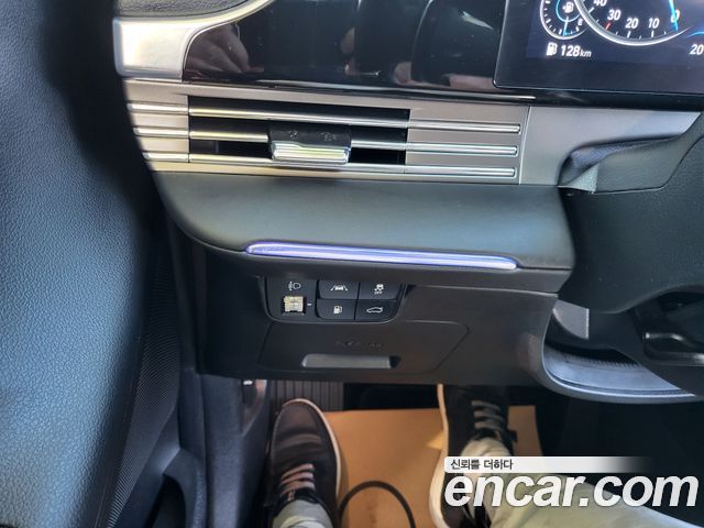 Hyundai Grandeur 2022 — photo 16