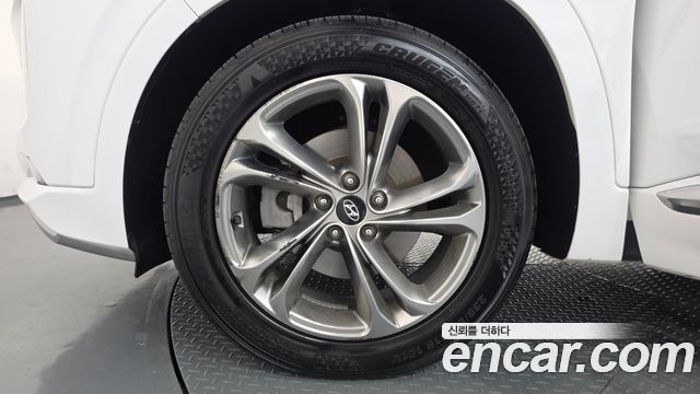 Hyundai Santafe 2019 — photo 5