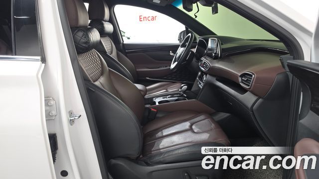 Hyundai Santafe 2019 — photo 11