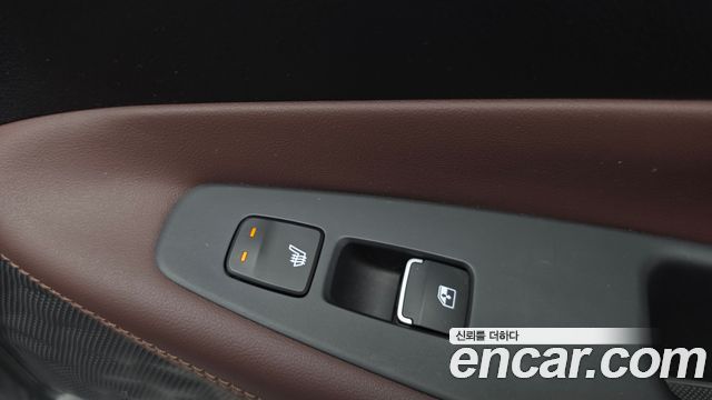 Hyundai Santafe 2019 — photo 16