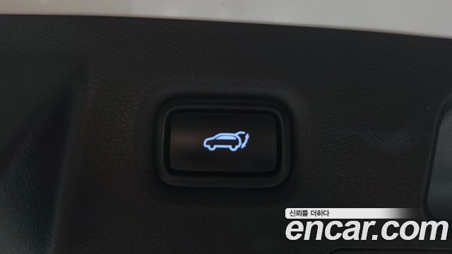 Hyundai Santafe 2019 — photo 18
