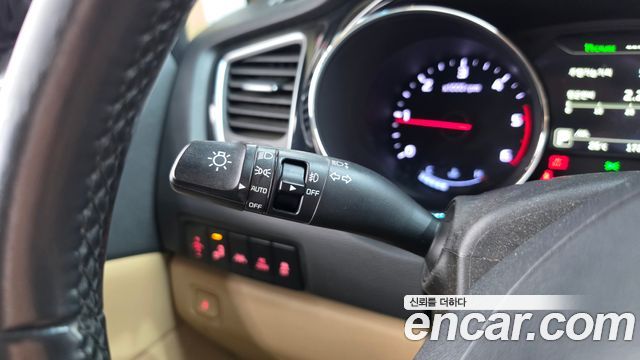 Kia Canival 2017 — photo 29