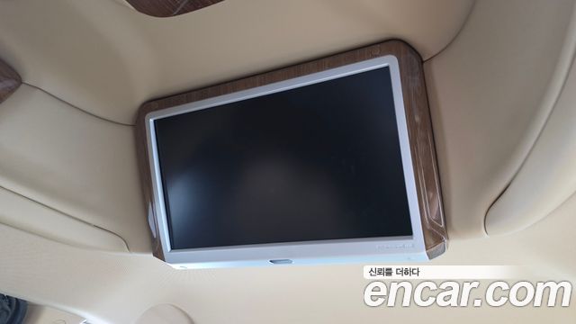 Kia Canival 2017 — photo 32