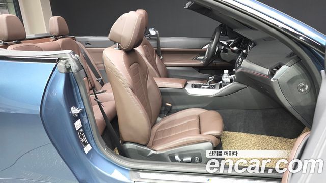 BMW 4-Series 2022 — photo 17