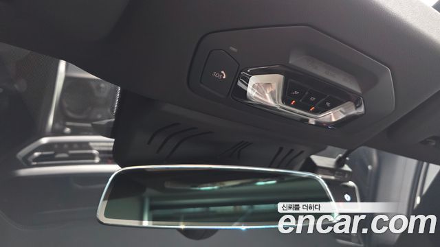 BMW 4-Series 2022 — photo 25