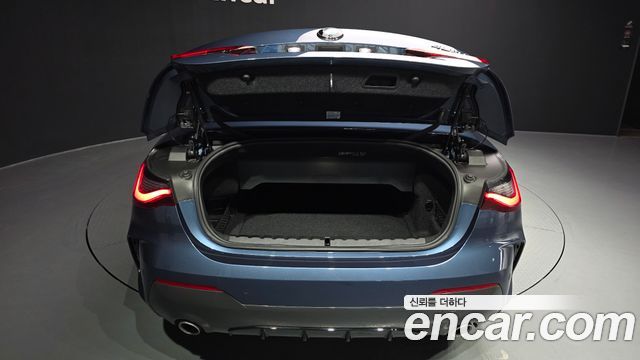 BMW 4-Series 2022 — photo 26