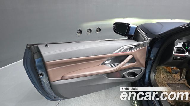 BMW 4-Series 2022 — photo 14
