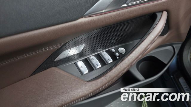BMW 4-Series 2022 — photo 28