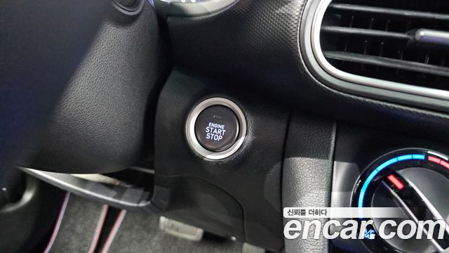 Hyundai Kona 2018 — photo 25