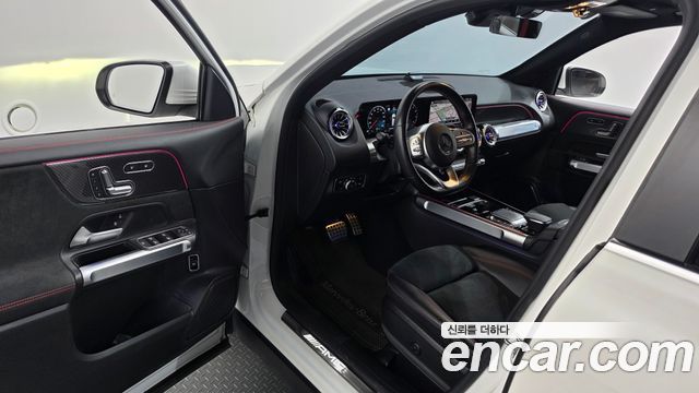 Mercedes-Benz GLB-Class 2021 — photo 13