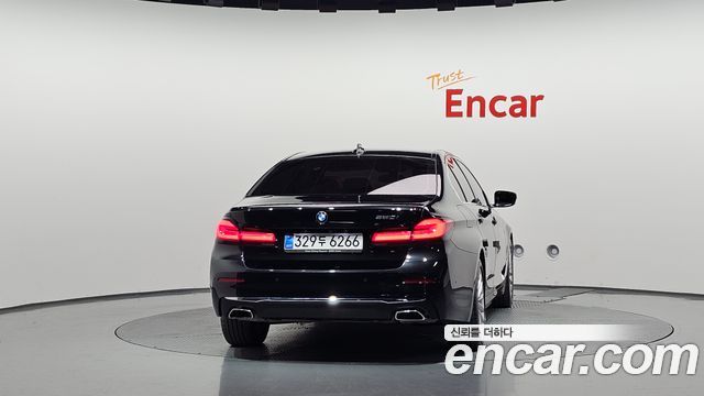 BMW 5-Series 2021 — photo 4