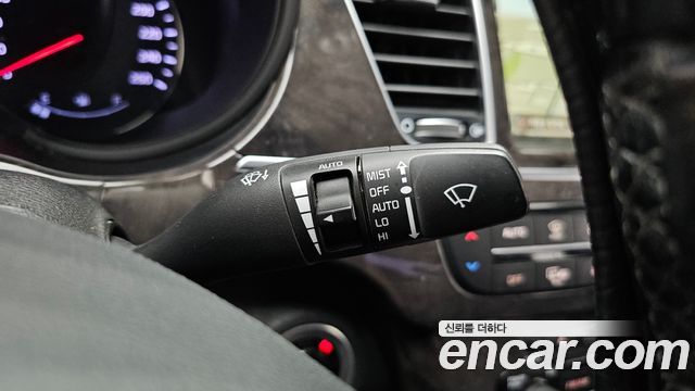 Kia K9 2015 — photo 27