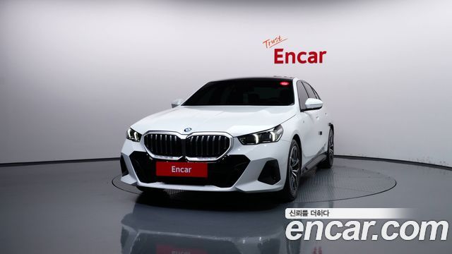 BMW 5-Series 2025 — photo 3