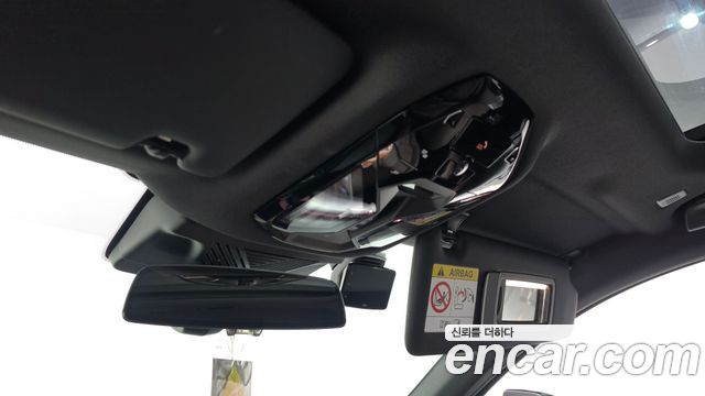 BMW 5-Series 2025 — photo 24