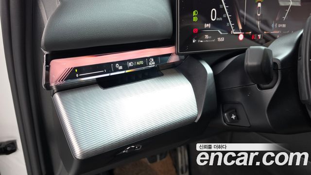 BMW 5-Series 2025 — photo 26