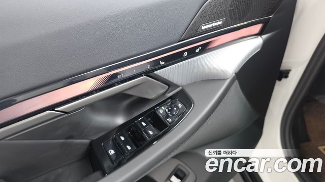 BMW 5-Series 2025 — photo 29