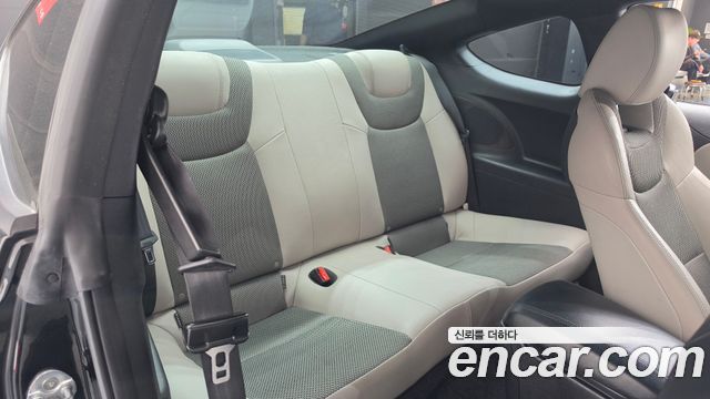Hyundai Genesis 2014 — photo 17