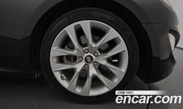 Hyundai Genesis 2014 — photo 7