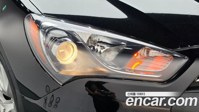Hyundai Genesis 2014 — photo 8