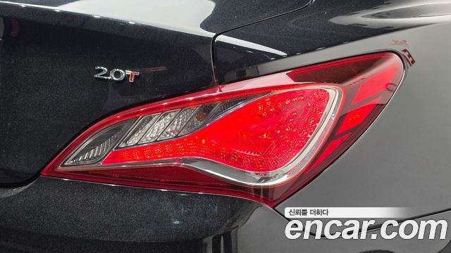 Hyundai Genesis 2014 — photo 9