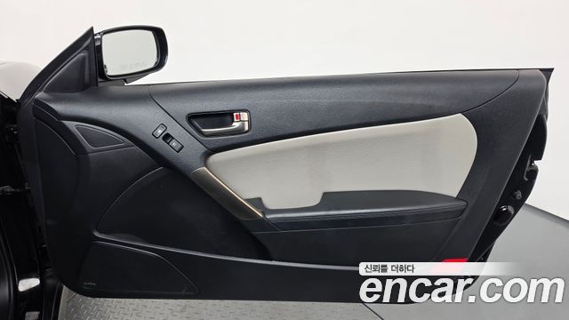 Hyundai Genesis 2014 — photo 15