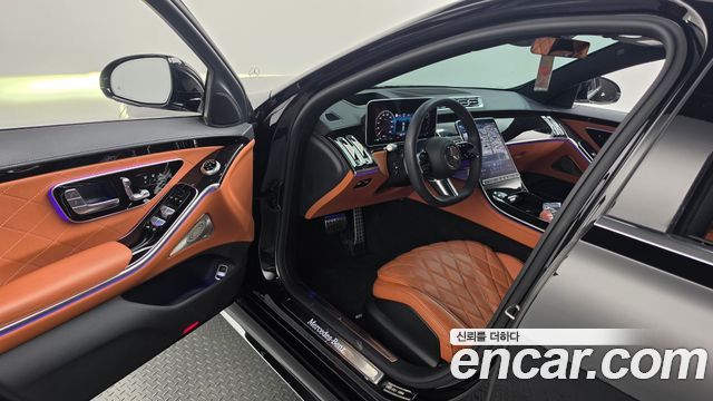 Mercedes-Benz S-Class 2023 — photo 13