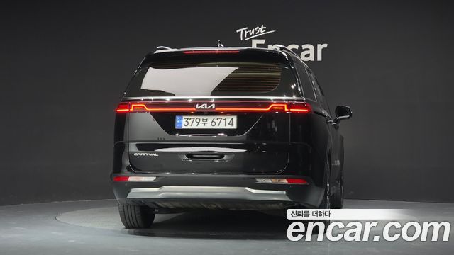 Kia Canival 2022 — photo 4