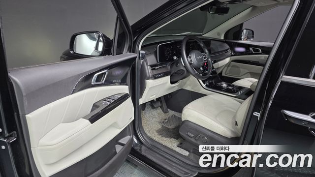 Kia Canival 2022 — photo 10