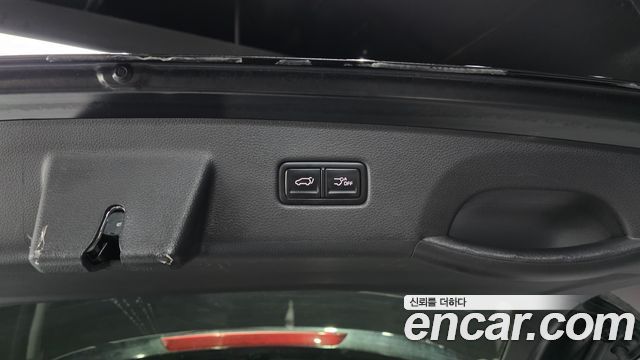 Kia Canival 2022 — photo 17