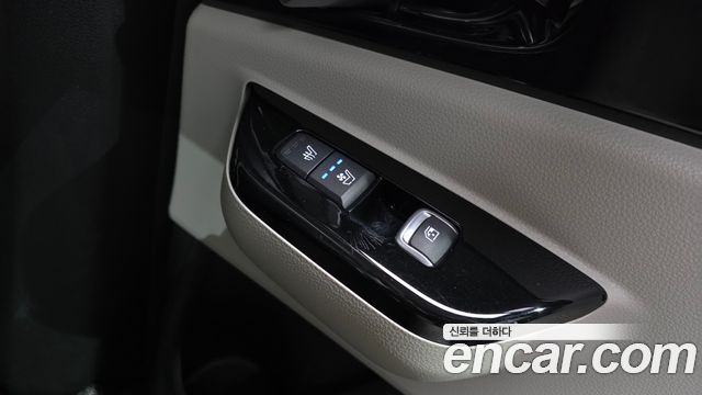 Kia Canival 2022 — photo 18
