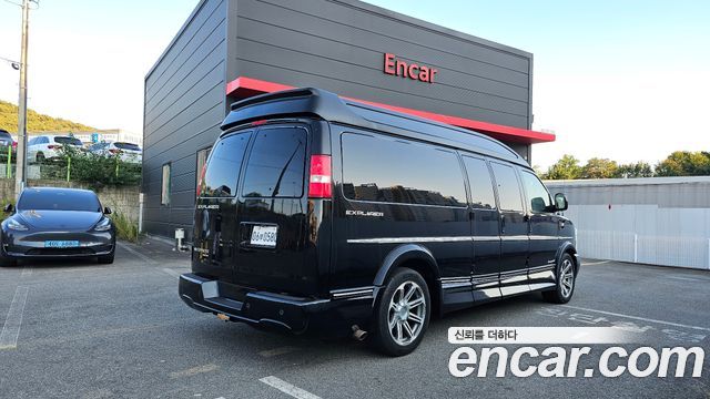 Chevrolet Express Van 2016 — photo 2