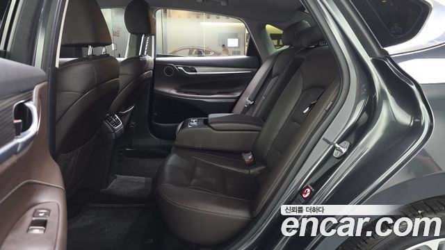 Hyundai Grandeur 2018 — photo 18