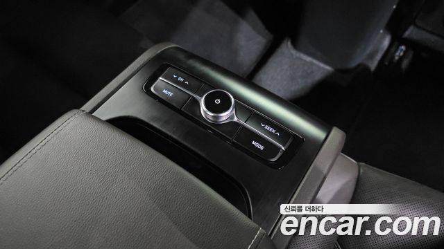 Hyundai Grandeur 2018 — photo 31