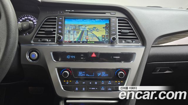 Hyundai Sonata 2015 — photo 12